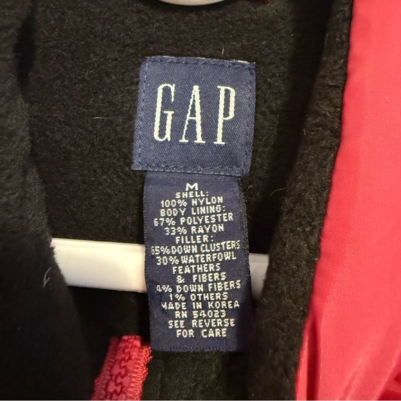 Gap Puffer Vest Women’s Size Medium Front Zip Side Pockets Vintage - Picture 5 of 8